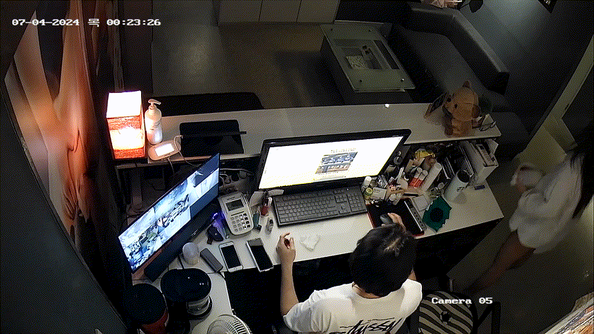 50111a12f4ef3d9fac8298a681fdd490_1731731935_6458.gif