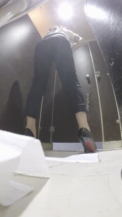 71cb9bf060bbb4037ad1917981583f25_1732272322_3245.gif