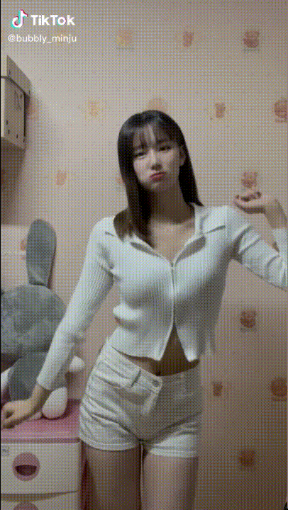 9a85f3bc45fe1f7ec8771be12939ec83_1731652114_9012.gif