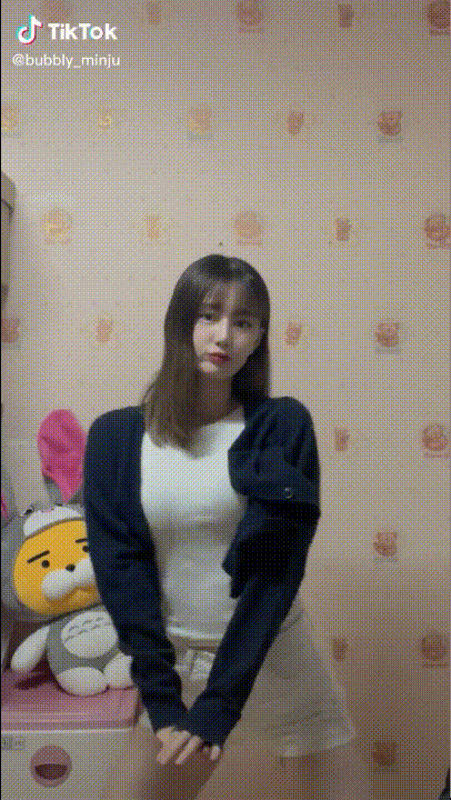 9a85f3bc45fe1f7ec8771be12939ec83_1731652123_3285.gif