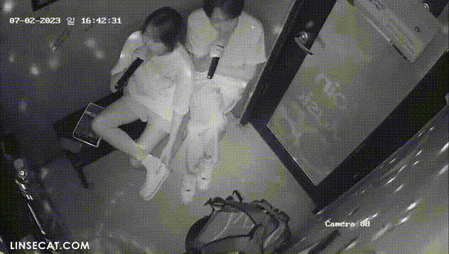 c7f2f9e42794c17ed96982b826d04930_1732956984_4182.gif