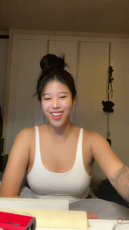 ce2ac5a62ed095a776a528d4917f134f_1731140575_1818.gif