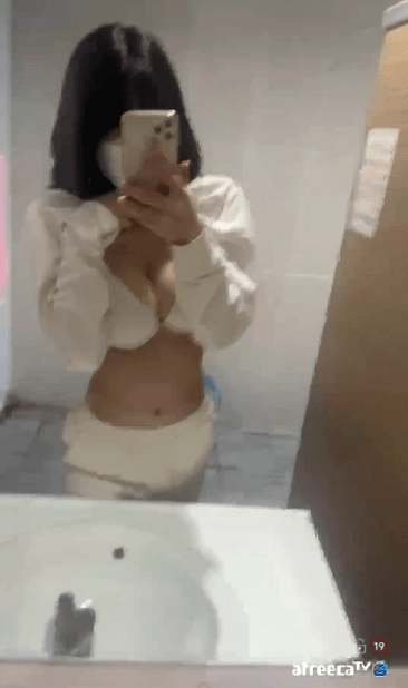 d4b66c57fdcc1b71127fc982bc6e6086_1732342947_7304.gif