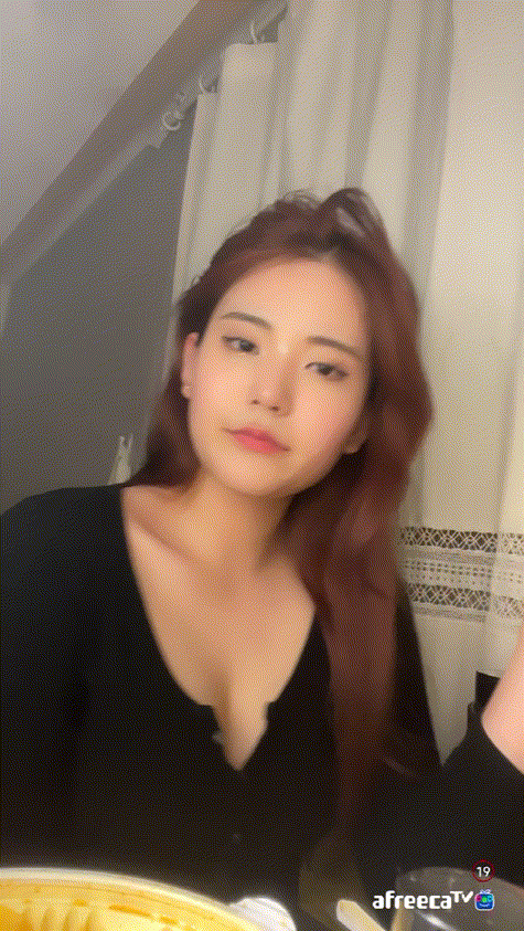 e27bcd0dd027289792963ac41ecf2cf4_1731661529_1728.gif