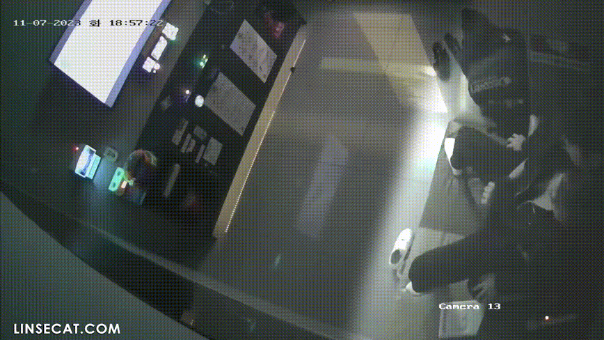 1ad954721de8ac79820abeb2171a6990_1734254445_7193.gif
