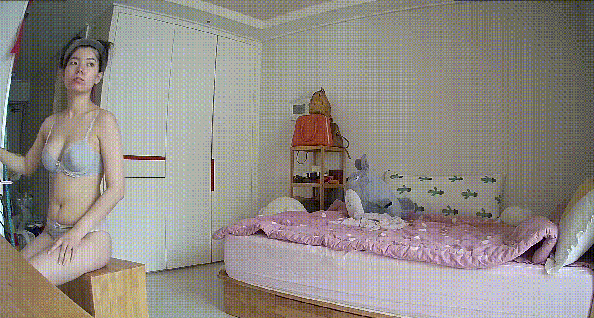 2336f45db18234de5b980b3787a09098_1734954706_8915.gif