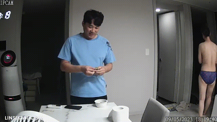 df4a93c26a5e73e42b30b8f45ec5c6b0_1735114926_3965.gif