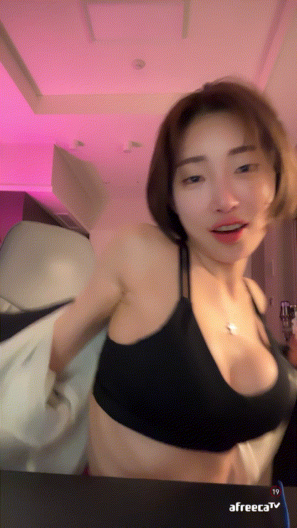761b5ae2feafe36bb92aeffdf538be26_1736321924_8916.gif