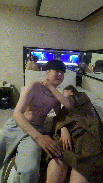 b6893325c3882f1f09a6332d766a893a_1738074119_301.gif