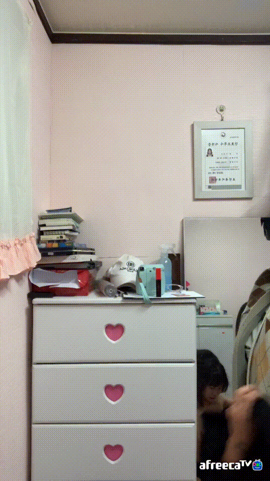 b6893325c3882f1f09a6332d766a893a_1738074964_441.gif