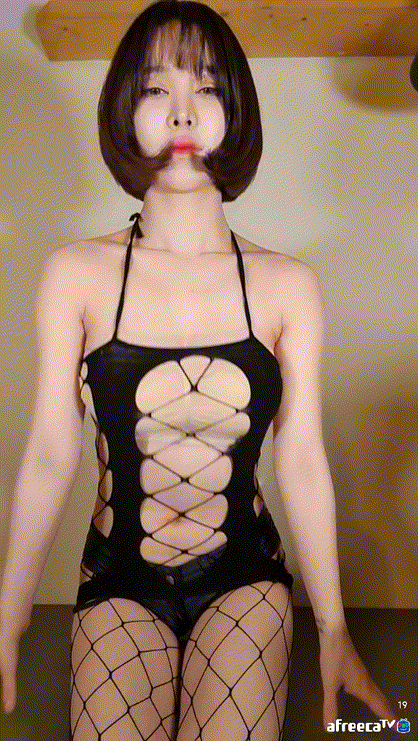 214874ed8d2c3bf8c8337f4c26e17a4a_1738661026_5612.gif