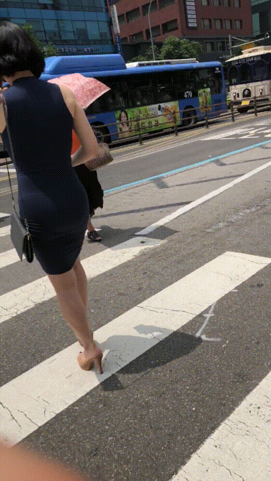 262c3ec79a66e83e5d53eb10e3a6d7bb_1739878437_7444.gif