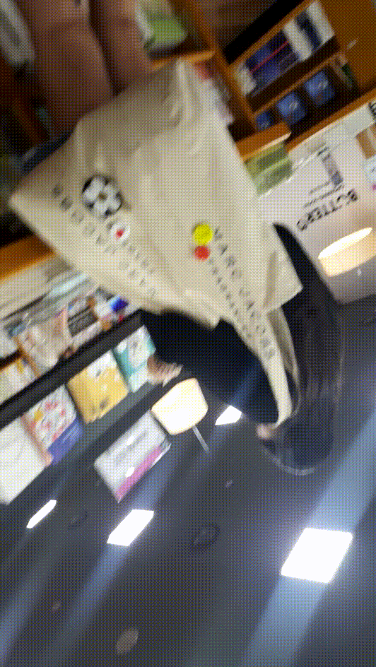 2b62ea68726f41746eb2fc3d49fef996_1739616711_1182.gif
