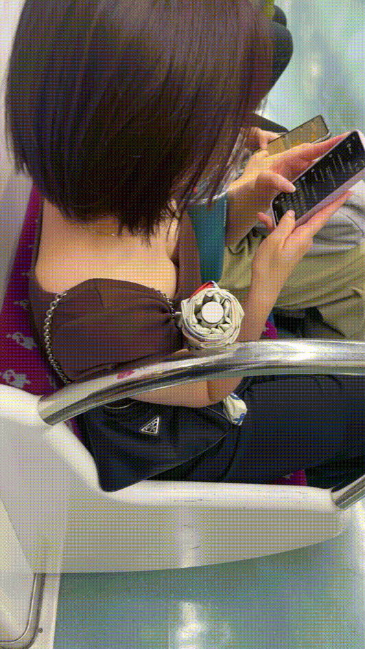 3309579267000b29a1c09223eaf9ac8d_1739881323_0085.gif