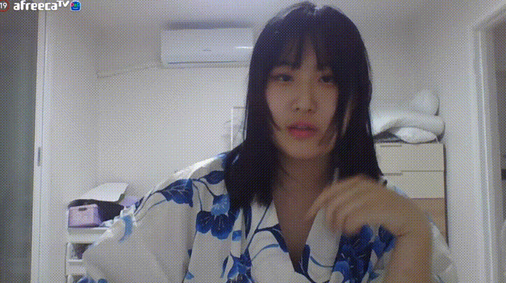 379f1a7f4d61c14a10d854ac4c1ab252_1739787891_5009.gif