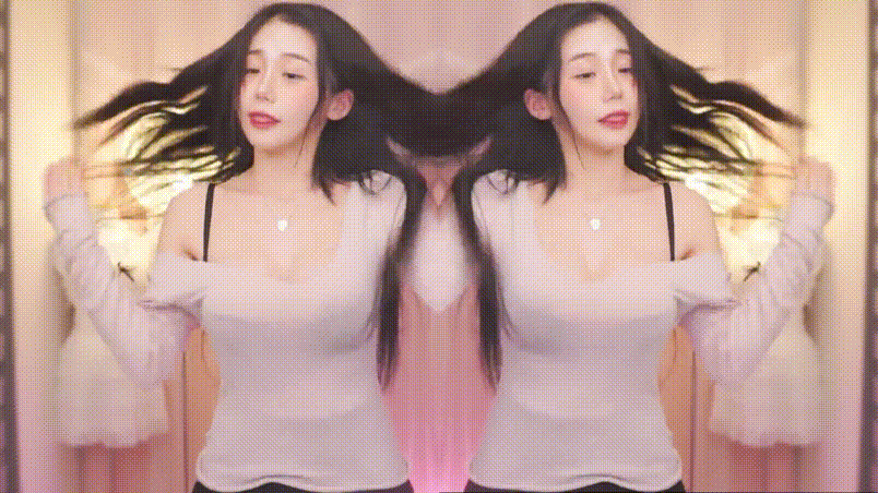 79914de52bf0bf10ce1ebbfb3fc7e721_1740132381_2312.gif