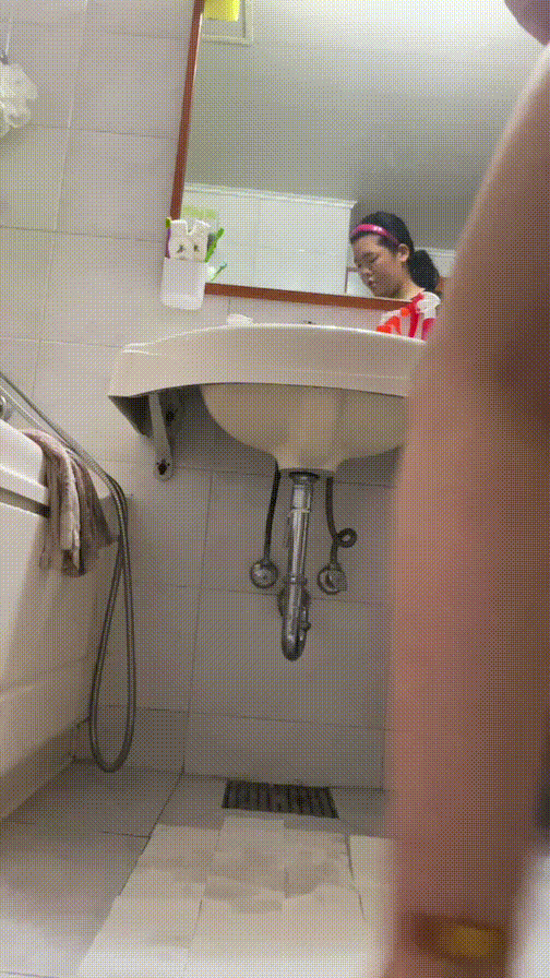 81e61a9a1f4dc7caaa404de3c3d3ef99_1740298762_2159.gif