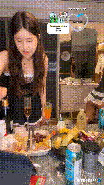 378d55260c0ff415a6d5a2d35c9851ad_1743060014_0016.gif