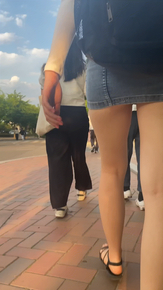 525ad83c3f97715dfd7bb226bc542688_1740899781_4793.gif