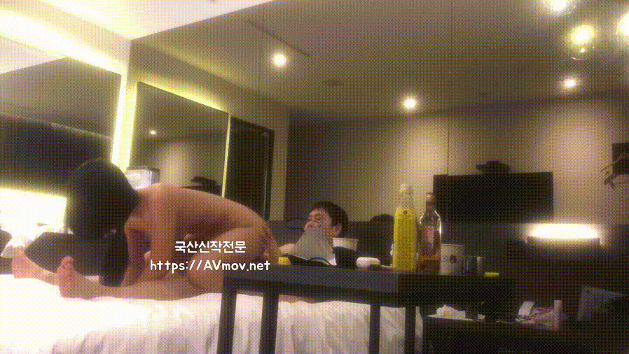 820812b51b1d33bf3c38d9c5a00e7378_1743225635_0189.gif