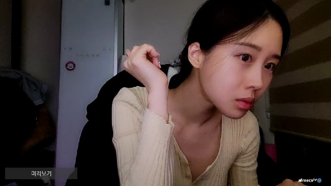 028109dc7ffc6c248a58aab3561f8a48_1745075079_2035.gif