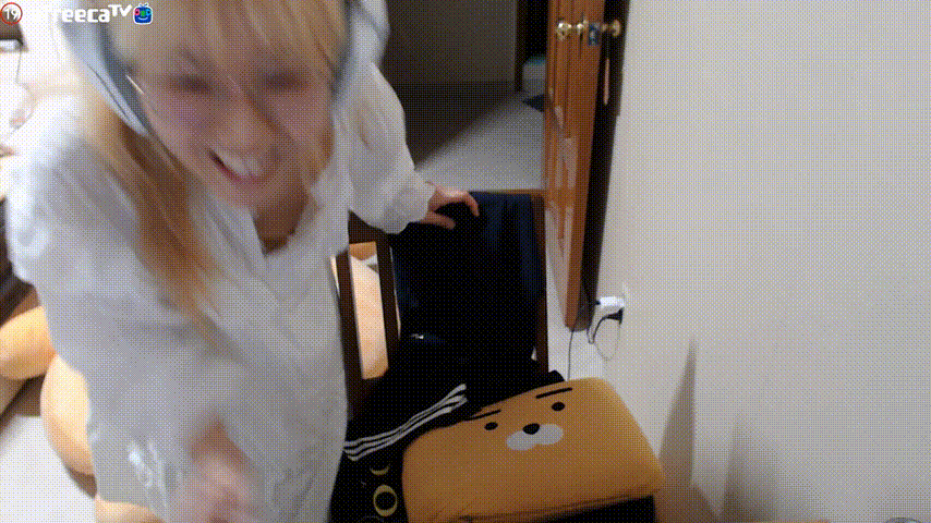 0a4ebf191f1e33e9a09e82d25cf5bb24_1743490811_0207.gif
