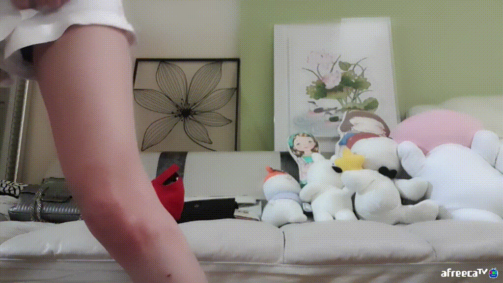 f200df7d8f19bdaa16304c5f3993f20c_1744840195_1865.gif