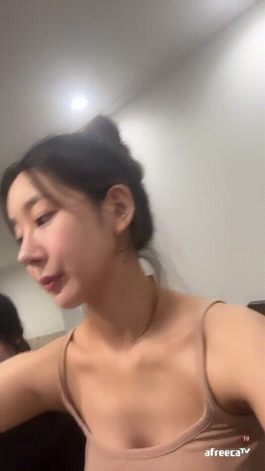 12b8a05c1584206653c94d99c42cd6f1_1748239290_8335.gif
