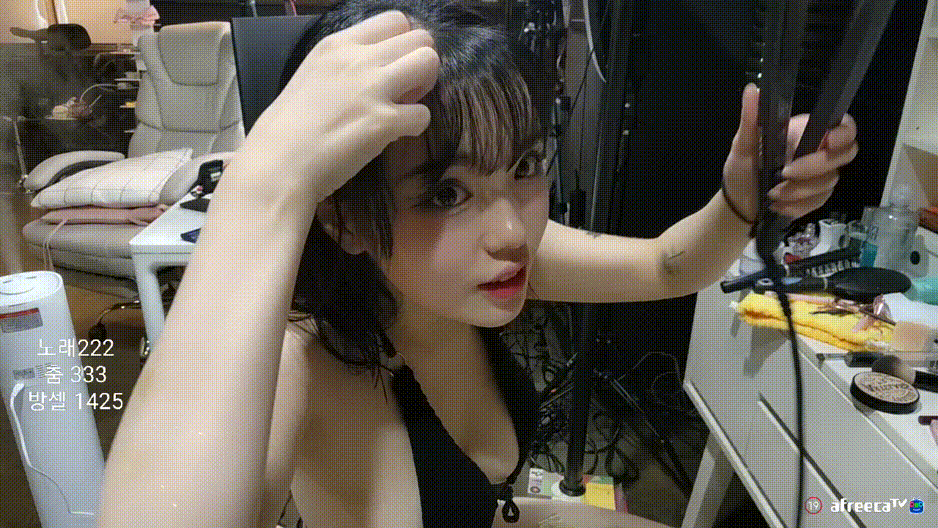 12b8a05c1584206653c94d99c42cd6f1_1748241111_4164.gif