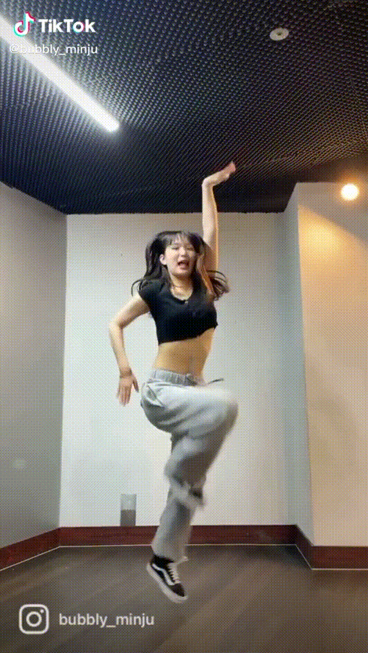 239a5f3055a69aaaf981f5abe8b3d96f_1748177902_2378.gif