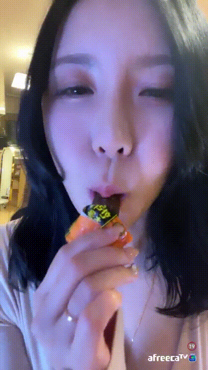 489dfc7e253fb41bce7f1b19b31b388e_1747210716_0535.gif
