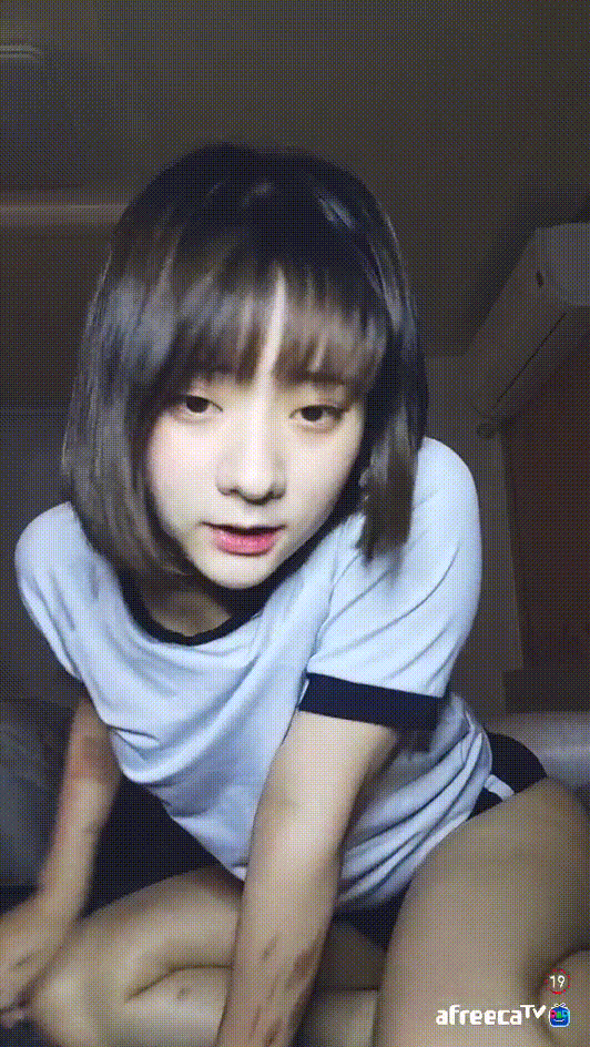 519c77ba529bc6ab874a8377e01ac69a_1747296732_8721.gif