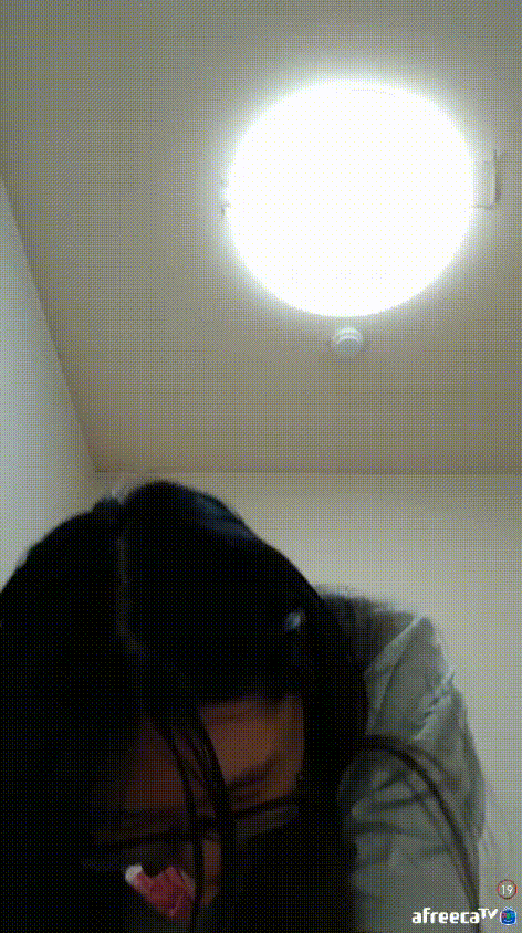 9a01d56ade75a852a3c16cfa6e979756_1747479801_4934.gif