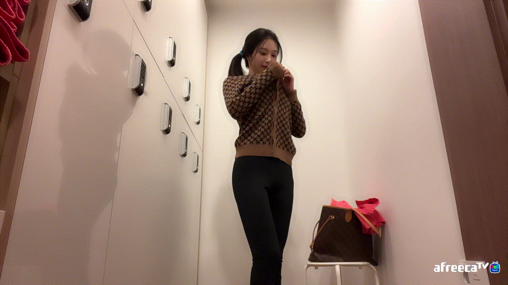 1a8802085e30617c14d76dff1a1542f2_1750332823_7586.gif