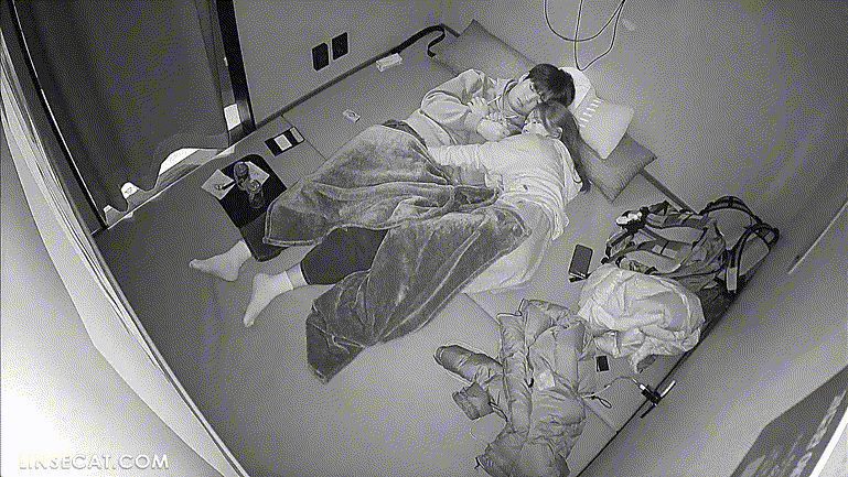 6e36709d1ce3e0ccee538d49792469e0_1750483745_5378.gif