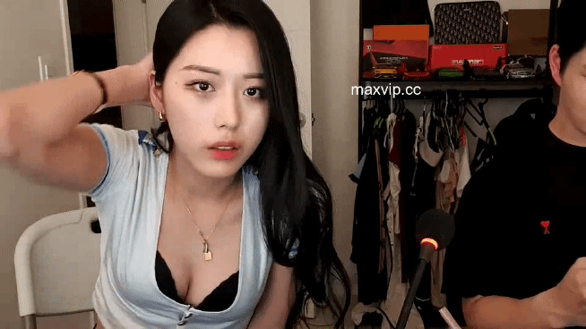 716044bfc23793a0ee5a6c783dc3a3e0_1750750593_1205.gif