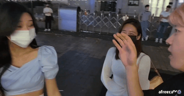 ad7d3f50fbbdafdfaee04dc8d00b4cb8_1750323763_6159.gif