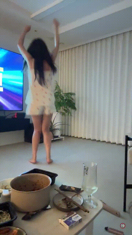 51d70bf7c5fa3adf49bf62e9ee66a80d_1751965676_2729.gif