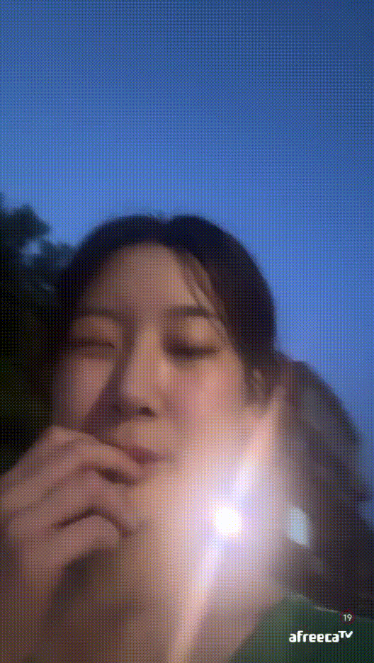 703add8c5ff2ebf259c192125ec9a2c6_1751738470_9889.gif