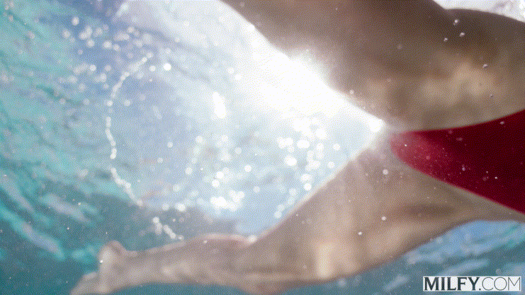9f1ce385449a4d58f0cd581f3bbfc6a5_1752842635_1953.gif