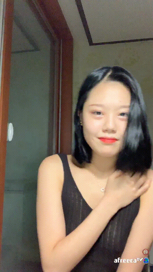 fe904bd9bcaf0aa32fe5b0c03dabaf4d_1752912070_534.gif
